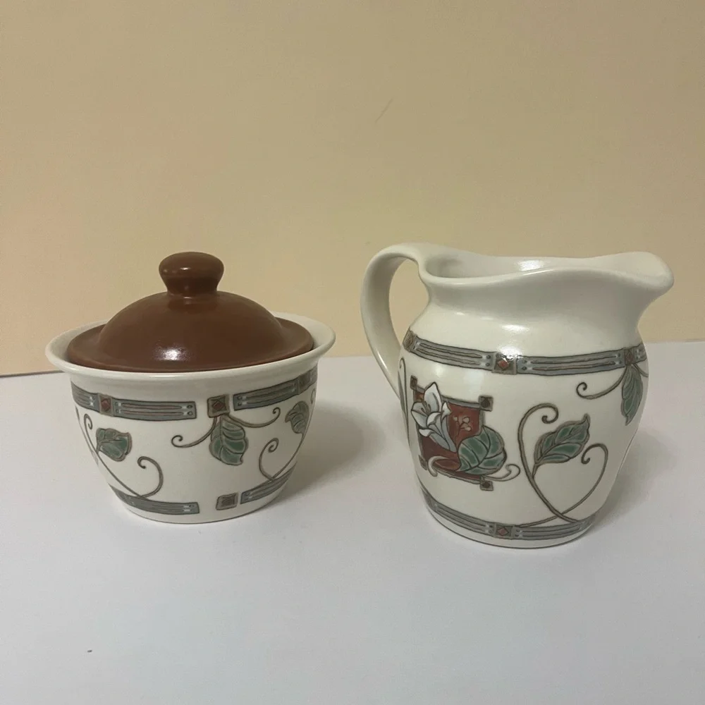 Pfaltzgraff Mission Flower Sugar & Creamer Set